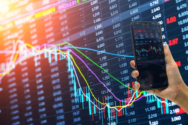 股票软件使用技巧_5000元炒股一年赚多少_炒股入门指南