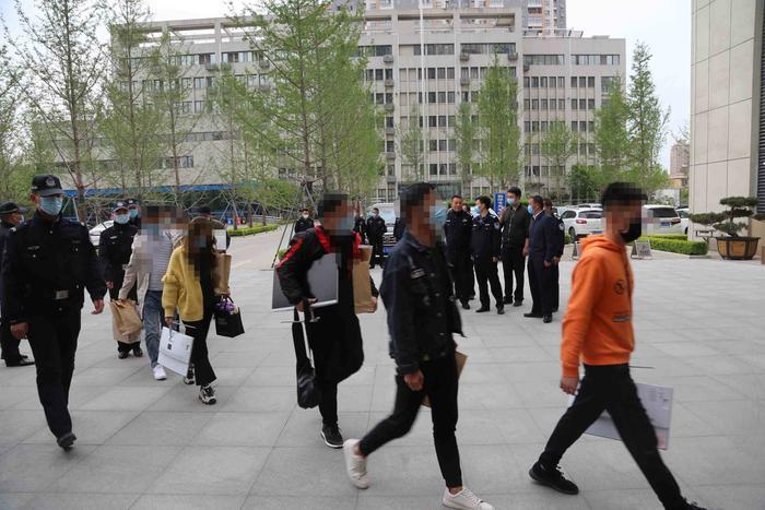 股票投资诈骗_虚假配资平台_最大的股票配资平台