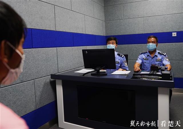 正规配资炒股平台_虚假融资融券平台投资诈骗_炒股配资诈骗平台