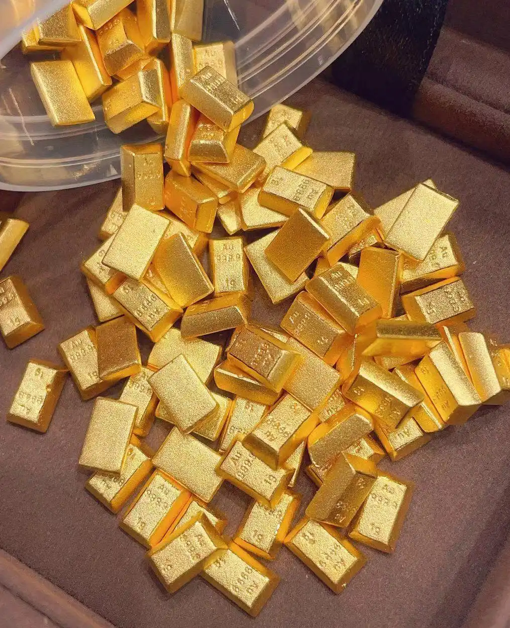 黄金新手投资误区_黄金投资配置比例_黄金配资